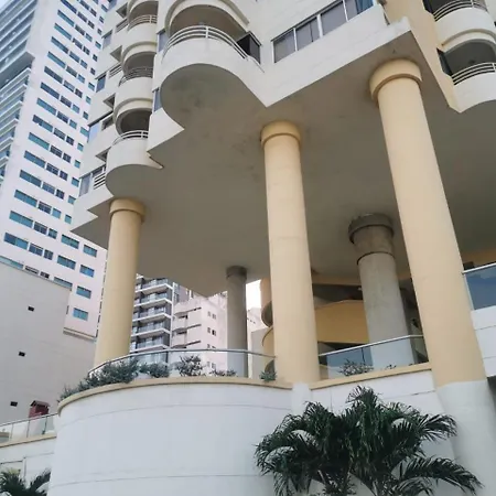 Oceanfront Apartamento *