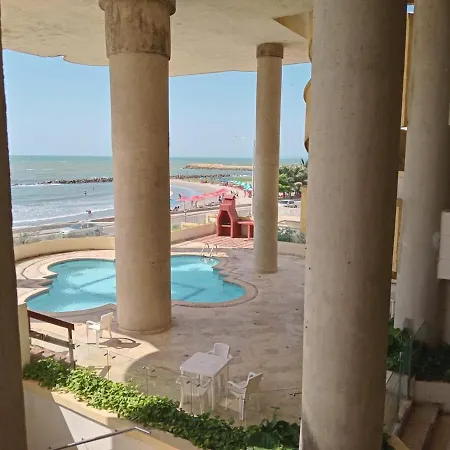 Oceanfront Apartamento *